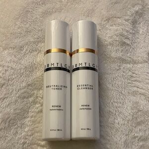 Neutralizing Toner and Essential Cleanser Set - NWT